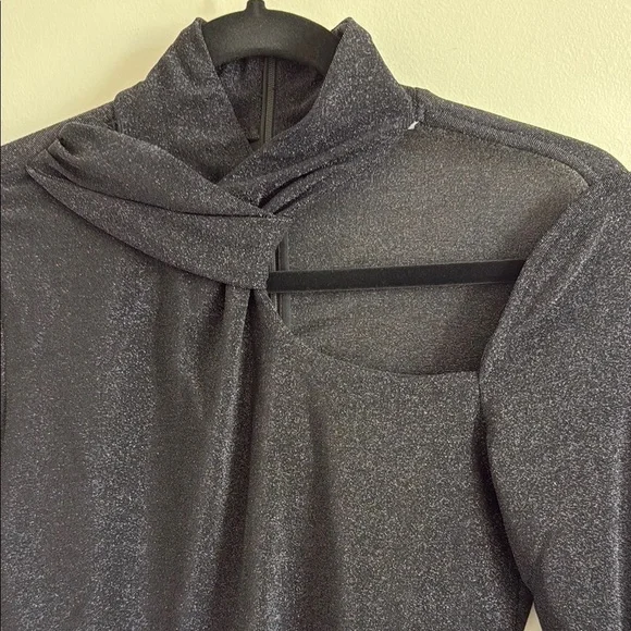 ASTR The Label Black Cropped Cutout Long Sleeve Top | NWOT - Picture 2 of 4